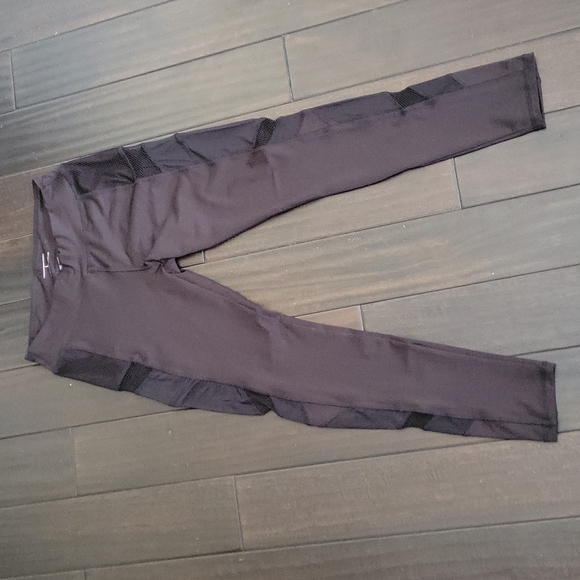 Live Electric Leggings by Stephanie Bohbot - Picture 1 of 6
